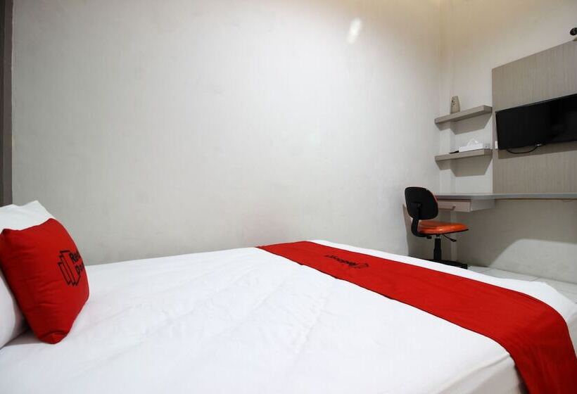 פנסיון Reddoorz Plus Near Upn Jogjakarta 2