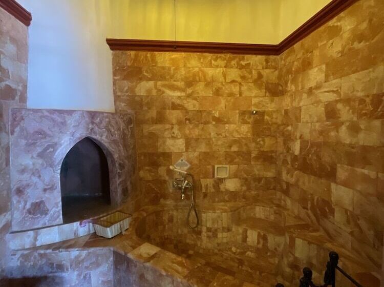 Tropicana Castle Dive Resort Powered By Cocotel