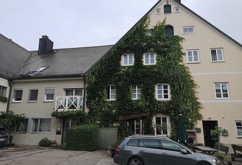 Brauereigasthof & Hotel Maierbräu