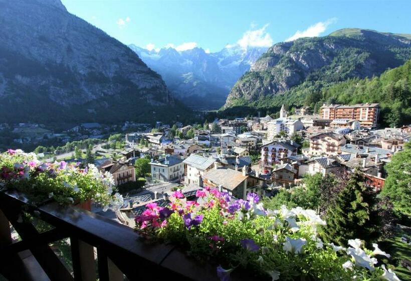 Grand Hotel Royal E Golf