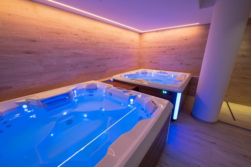 Lake Front Hotel Mirage