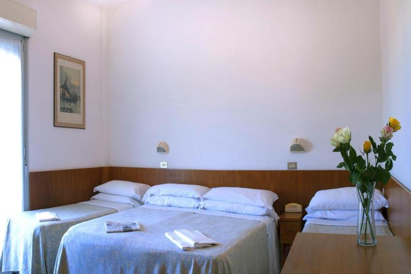 Отель Lungomare