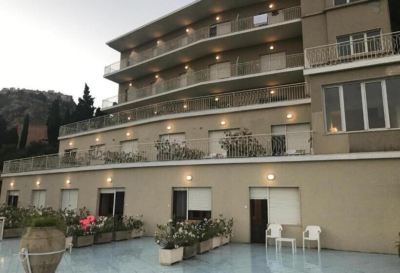 ホテル Mediterranee