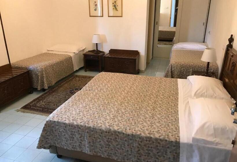 ホテル Mediterranee