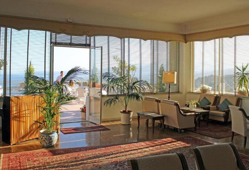 ホテル Mediterranee