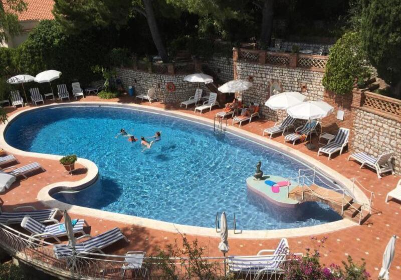 ホテル Mediterranee