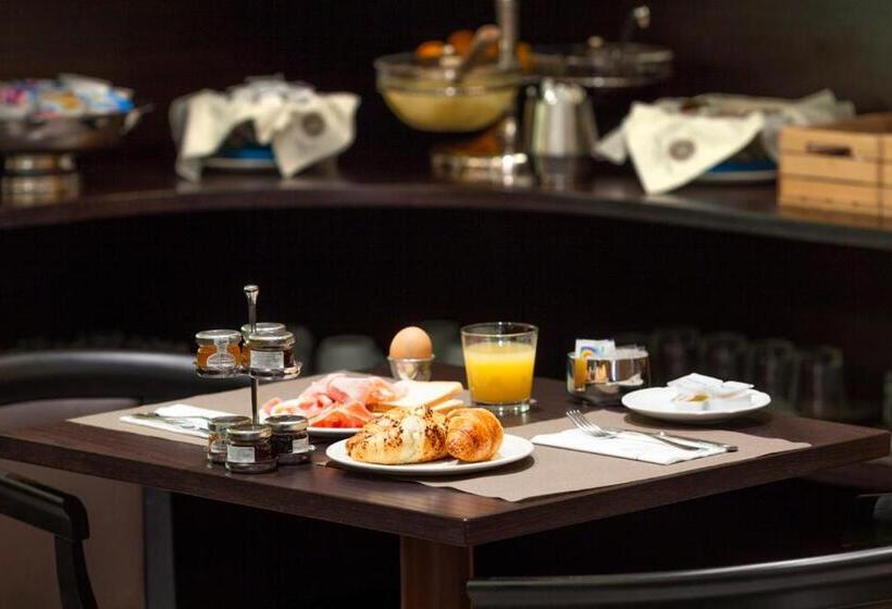 Mentana, By R Collection Hotels