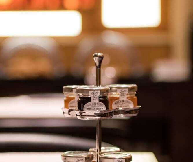 Mentana, By R Collection Hotels