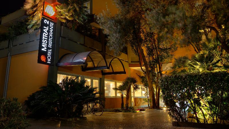 Отель Mistral2