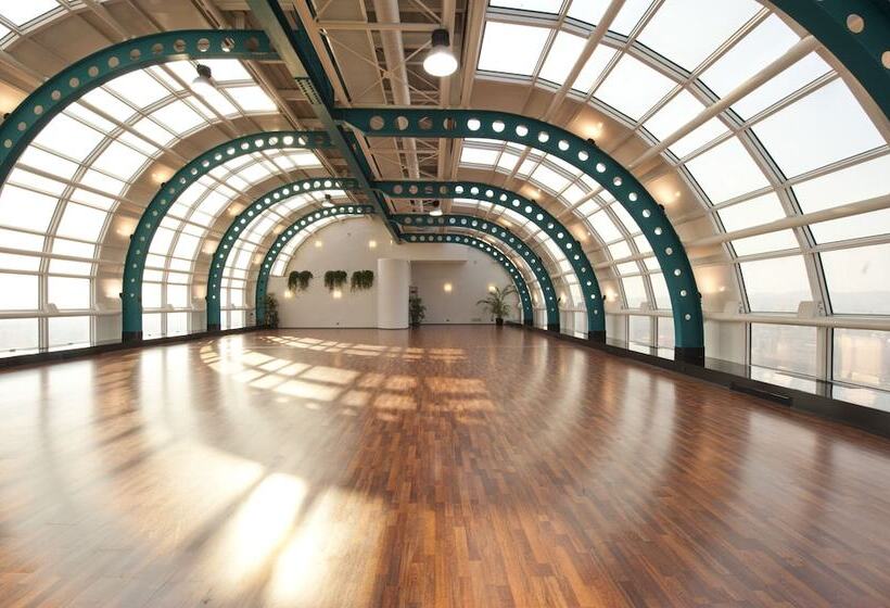 Montresor Hotel Tower