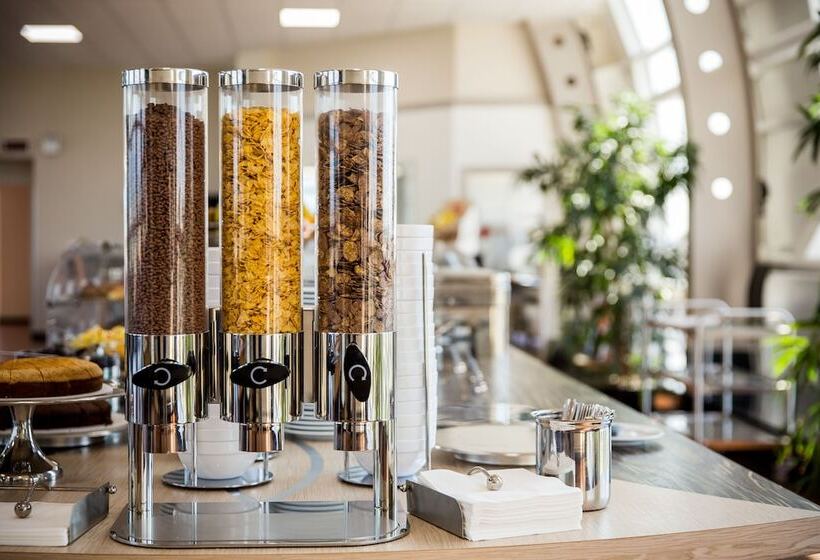 Montresor Hotel Tower