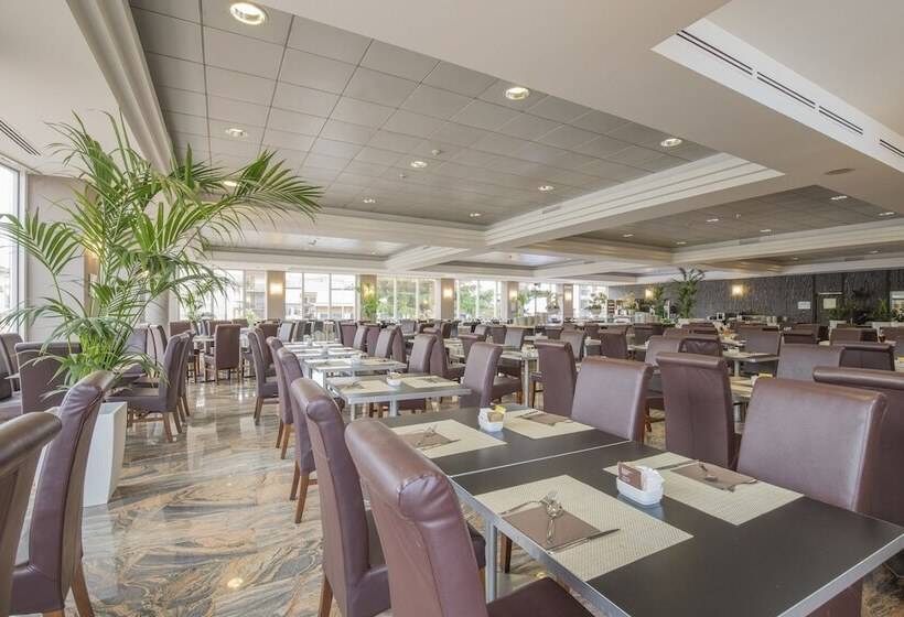 Montresor Hotel Tower