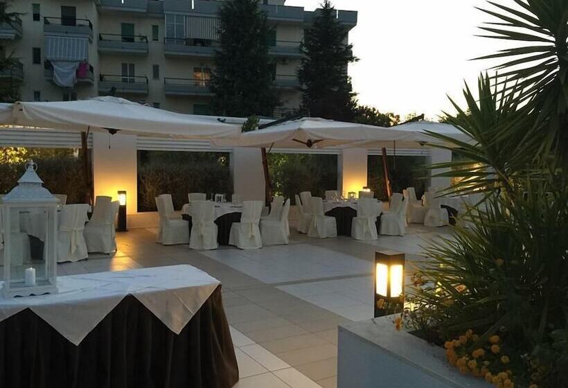 فندق Pineta Wellness & Spa