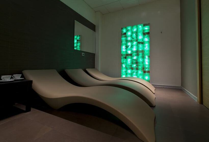 فندق Pineta Wellness & Spa