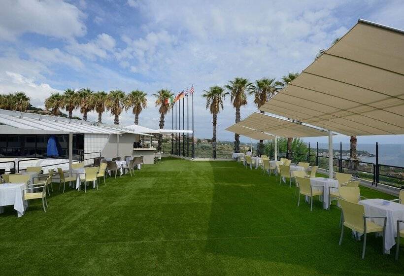 Отель President Park