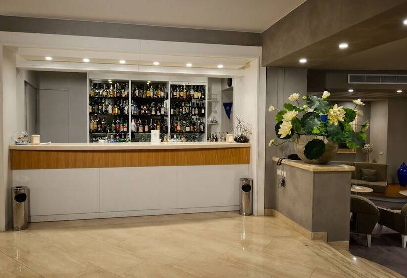 Отель President Park