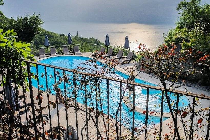 فندق Querceto Wellness & Spa Garda Lake Collection
