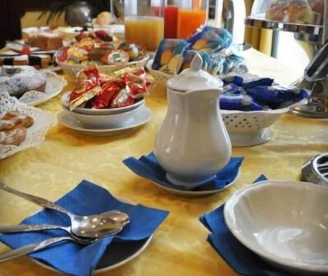 בית מלון כפרי Regent   In Pieno Centro