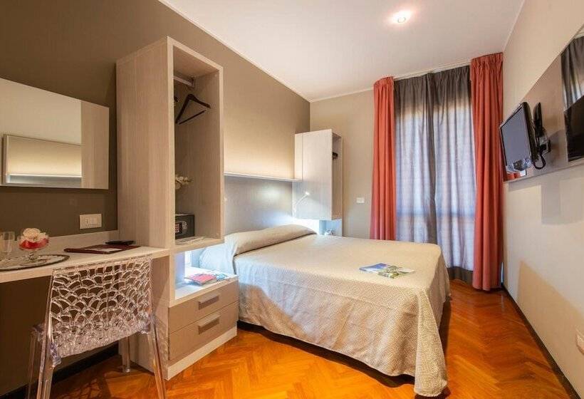 בית מלון כפרי Regent   In Pieno Centro