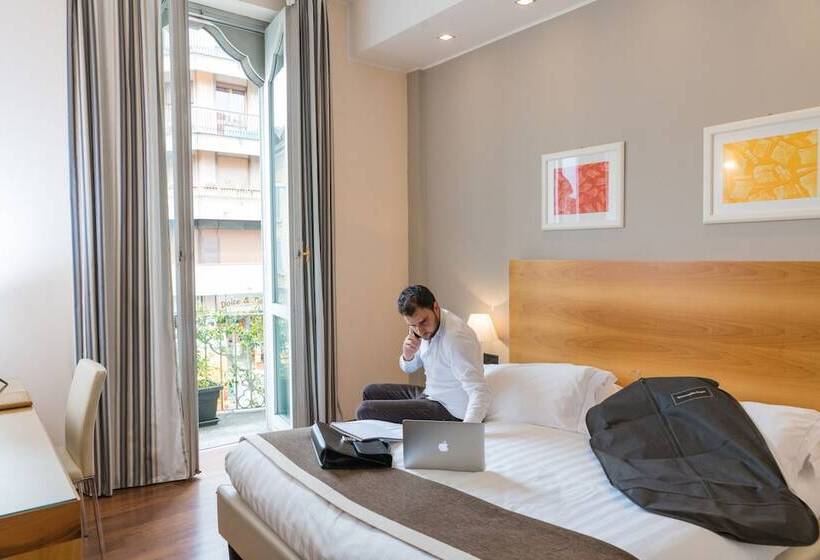 酒店 Royal Falcone