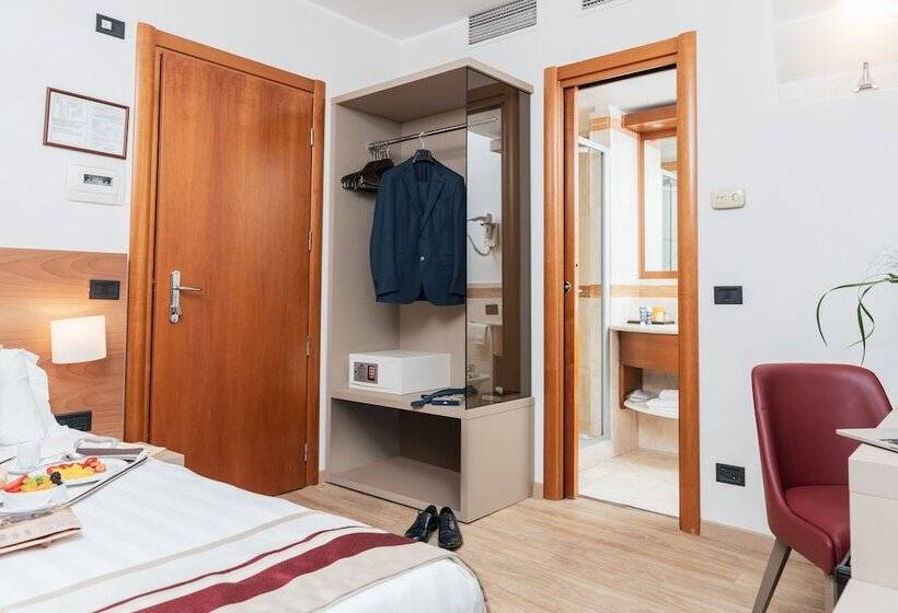 酒店 Royal Falcone