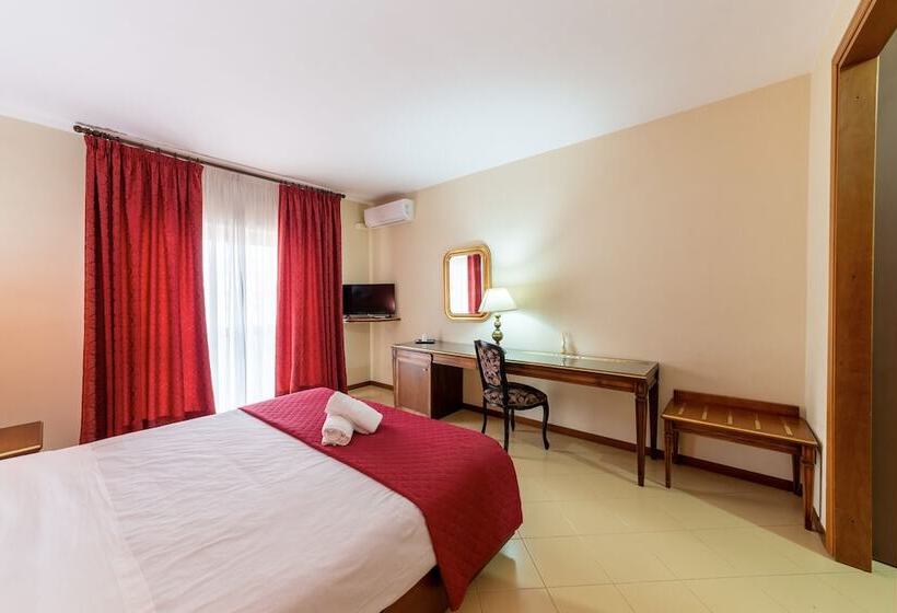 בית מלון כפרי Sakura