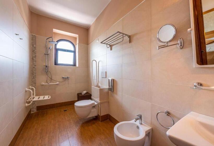 בית מלון כפרי Leone De Castris Wine