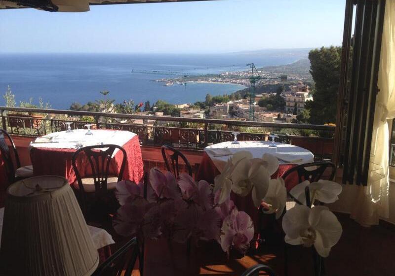 Villa Greta Hotel Rooms & Suites