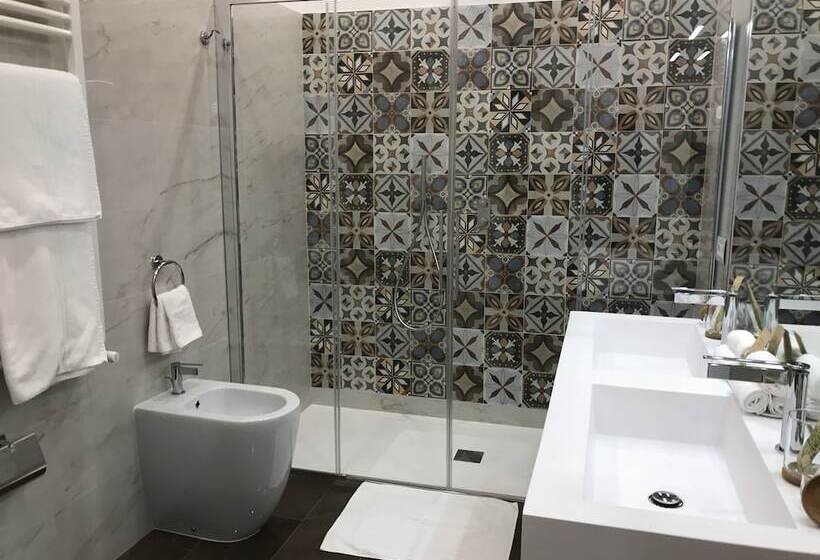 Villa Greta Hotel Rooms & Suites