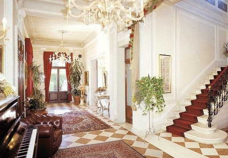 ホテル Villa Stucky