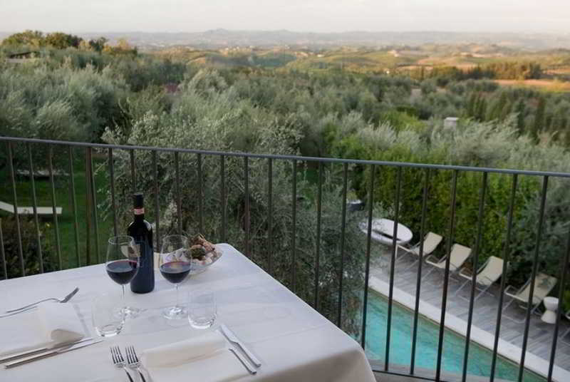 酒店 Villasanpaolo Resort & Spa