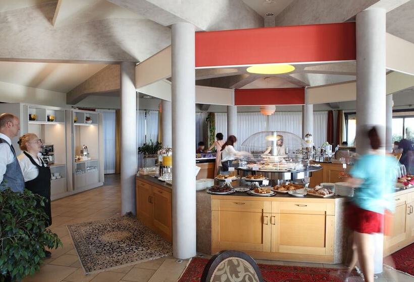 酒店 Villasanpaolo Resort & Spa