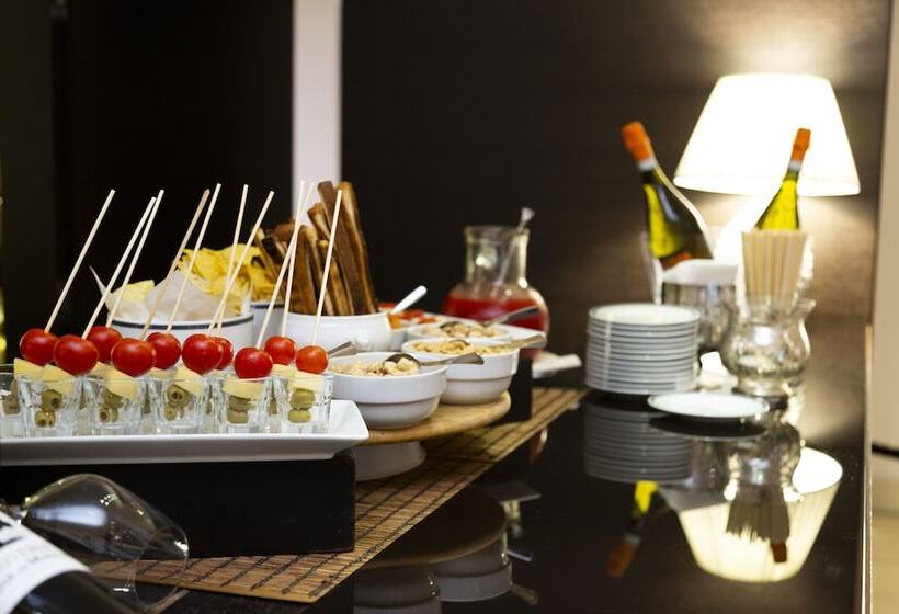 בית מלון כפרי Selene Pomezia