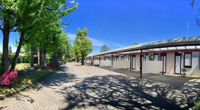 モーテル Airport Hotel Malpensa