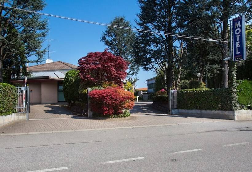 モーテル Airport Hotel Malpensa