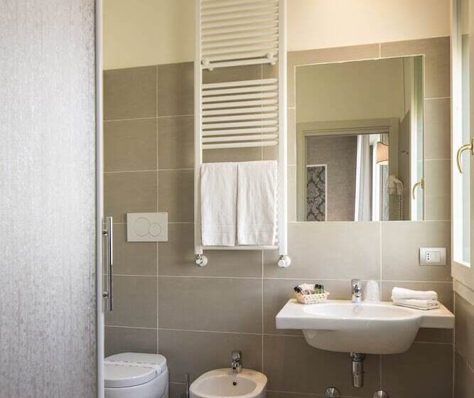 Nuovo Hotel Del Porto