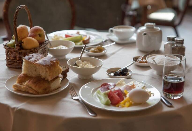 בית מלון כפרי Apricot Aghveran Resort