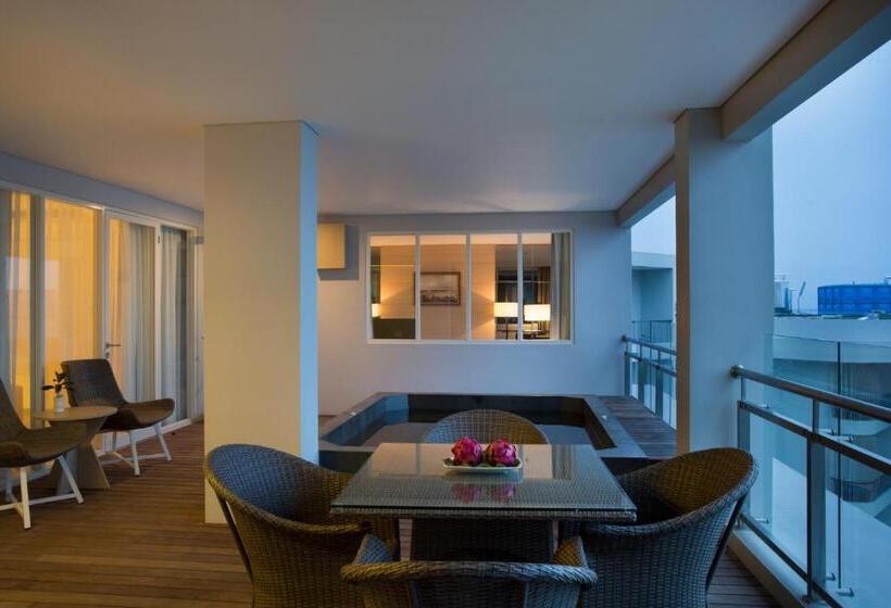 בית מלון כפרי Santika Premiere Beach Resort Belitung