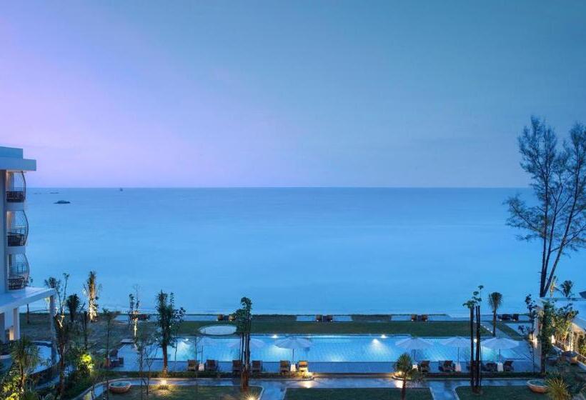 בית מלון כפרי Santika Premiere Beach Resort Belitung