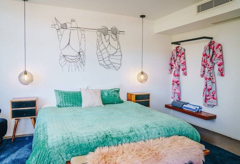 The Pink Hotel Coolangatta