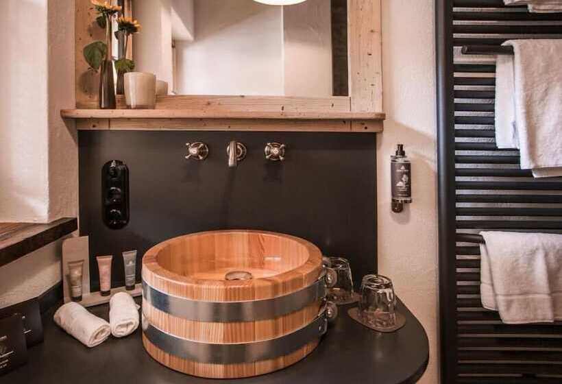 ホテル Alpin Chalets