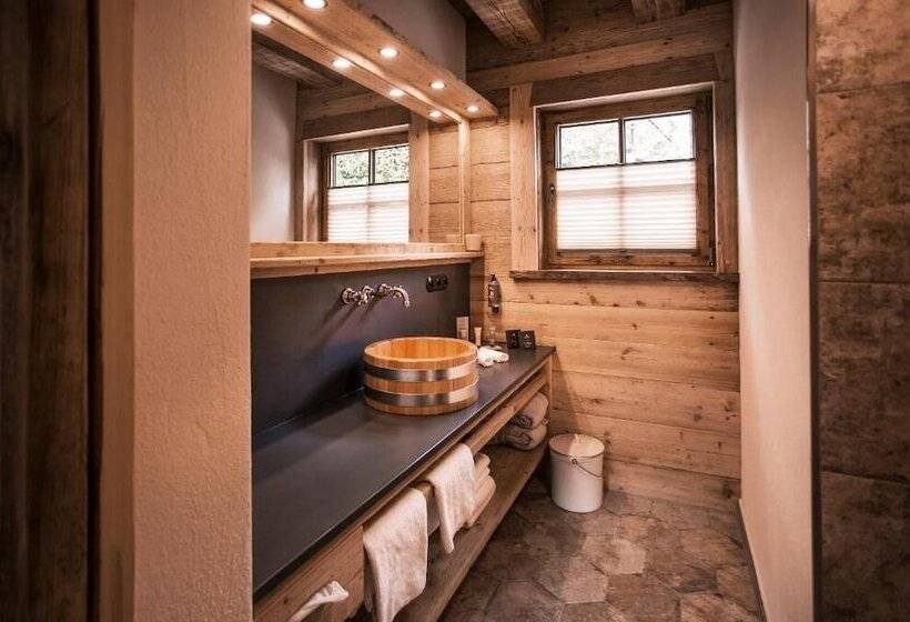 ホテル Alpin Chalets