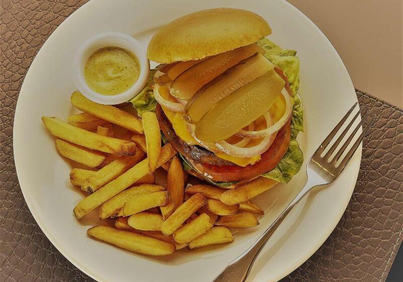 Nobile Hotel Estación Central