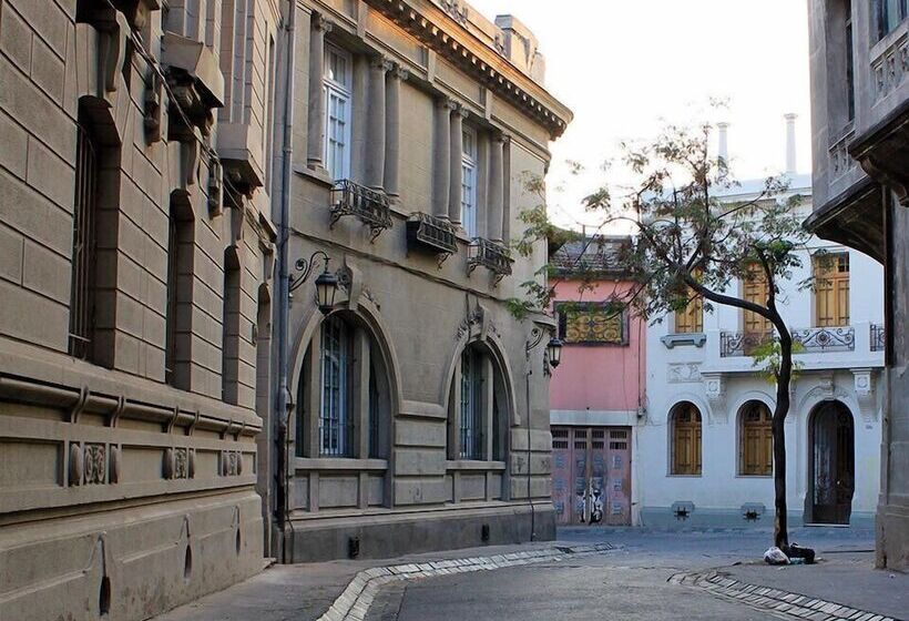 Nobile Hotel Estación Central