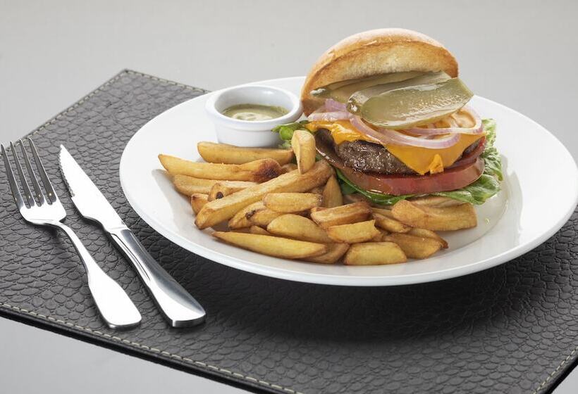 Nobile Hotel Estación Central