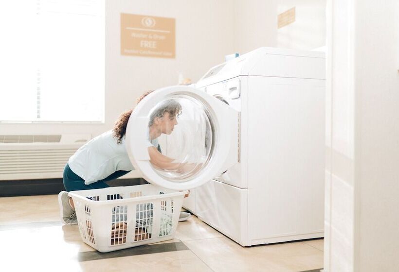 Отель Candlewood Suites Philadelphia   Airport Area, An Ihg