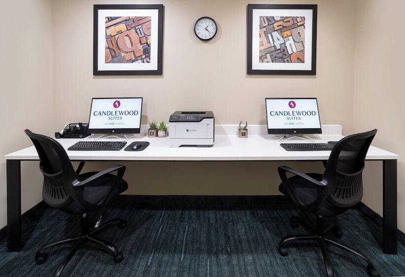 Отель Candlewood Suites Philadelphia   Airport Area, An Ihg