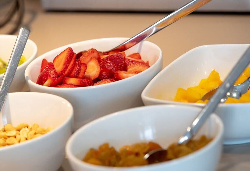 בית מלון כפרי Hampton By Hilton Lima San Isidro