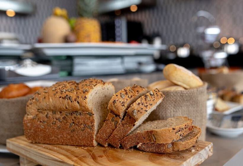 בית מלון כפרי Hampton By Hilton Lima San Isidro