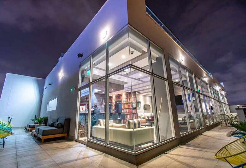 בית מלון כפרי Hampton By Hilton Lima San Isidro